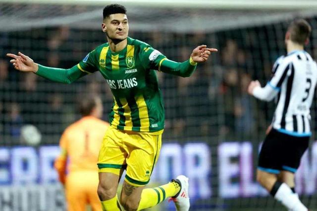 以球为媒促文体旅融合 200余名匹克球好手上演精彩对决